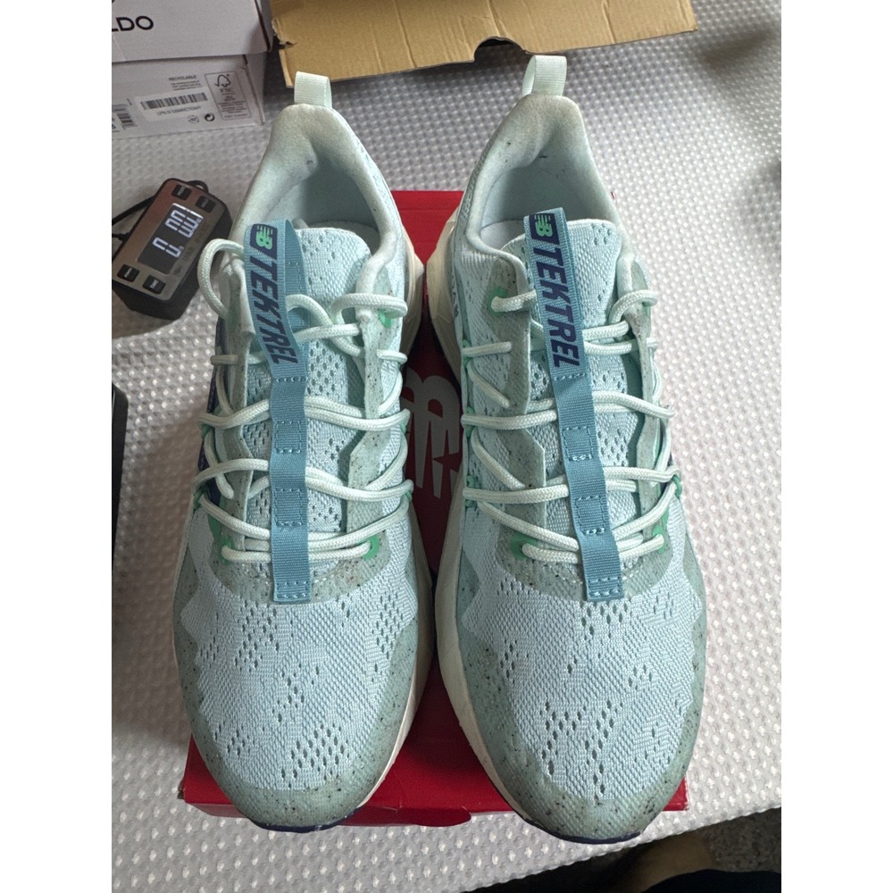 New Balance Tektrel Trail Running Shoes Womens 9.5 Arctic Blue EUC